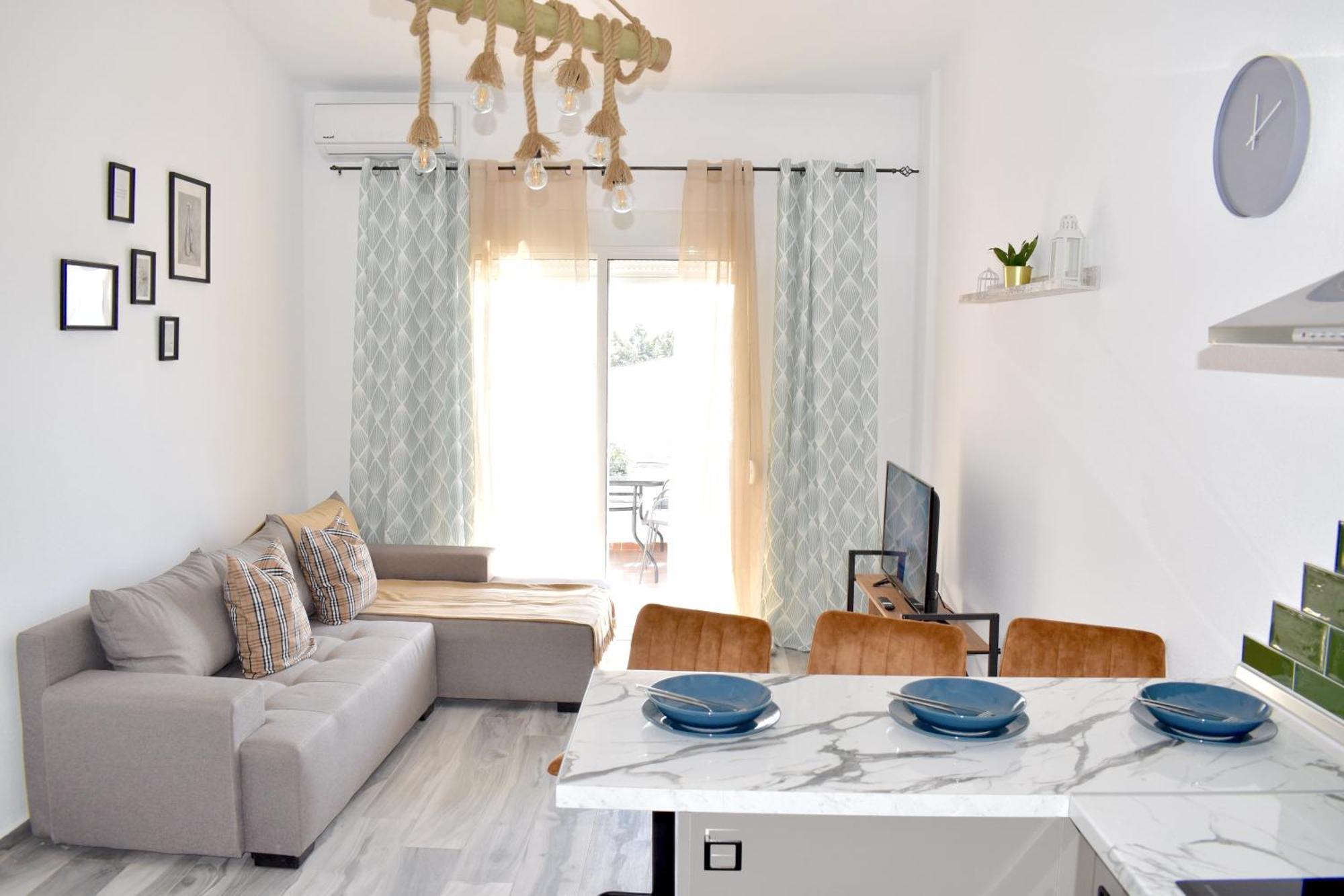 Varonos Summer Residences Siviri Pokoj fotografie