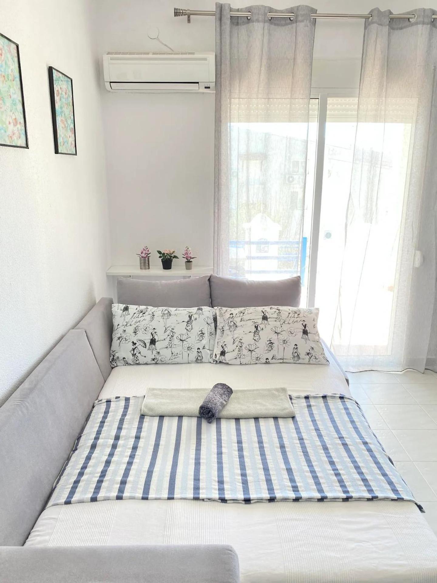 Varonos Summer Residences Siviri Pokoj fotografie