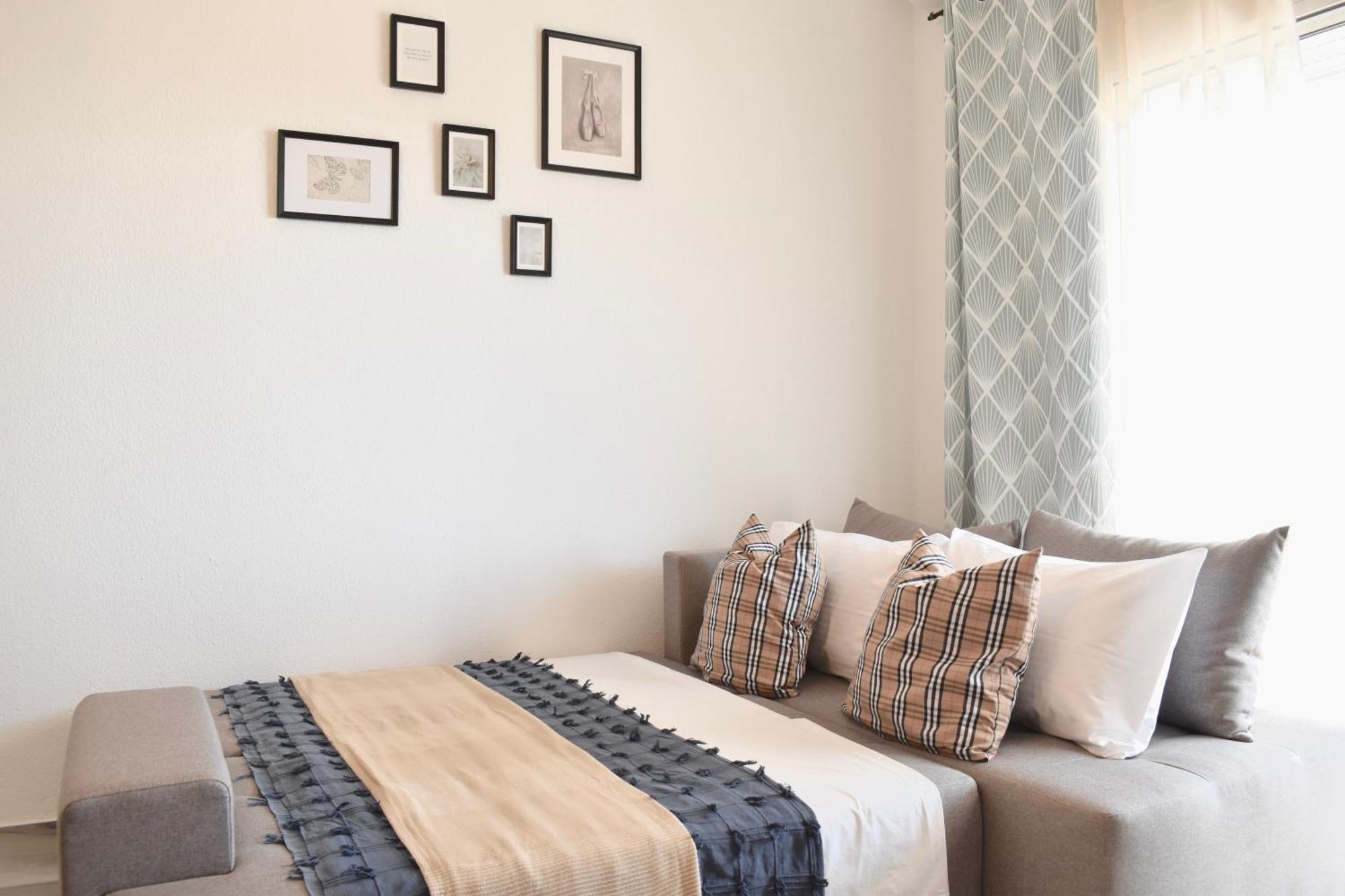 Varonos Summer Residences Siviri Pokoj fotografie